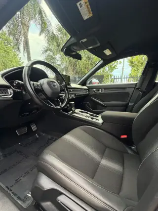✨ Oportunidad imperdible/ 🚘 Honda Civic Sport HB 2023/ 🛣️ Millas 17.748