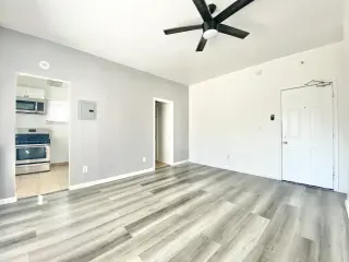 ¡Múdese Hoy! Estudio en Pico Union por $1,425 al Mes| 2 meses Gratis