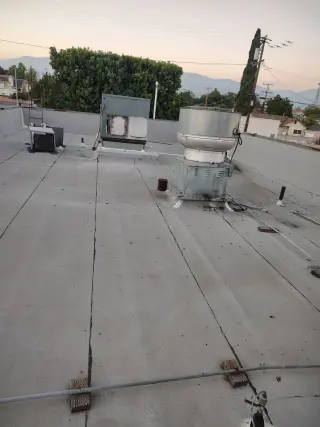AC instalación y reparación.