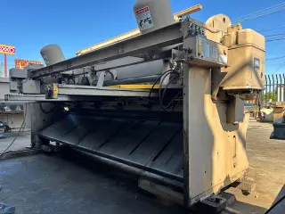 GUILLOTINA CINCINNATI 12' X 1/4" MECÁNICA CON TOPE CNC AÑO 1994 EN VENTA