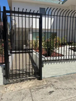 Suite de Oficinas con 4 Cuartos Privados $1,995 - 1,189 Pies