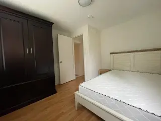 Furnished 2-bedroom, 1-bathroom