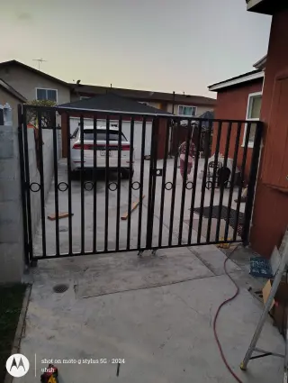 Garage doors services and installations