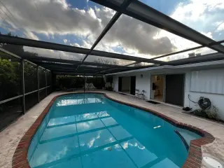 RENTA DE CASA DE 3/2 EN WESTCHESTER CON PISCINA