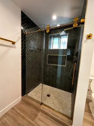 Illusion Glass & Windows