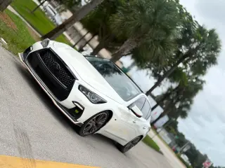 Infiniti Q50 2020 - Elegancia y Desempeño en Miami