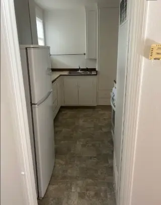 Spacious Living Room for Rent