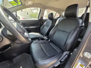 Nissan Versa S 2020 Gris - Santiz Autos