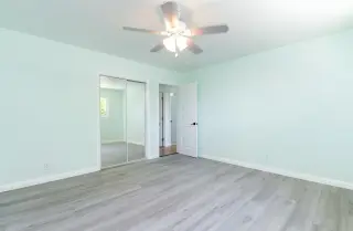 BELL GARDENS Se renta casa duplex muy amplia,de aproximadamente 1150 pies