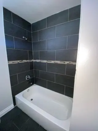 $2500 Inglewood – Apt de 2 Bdrm