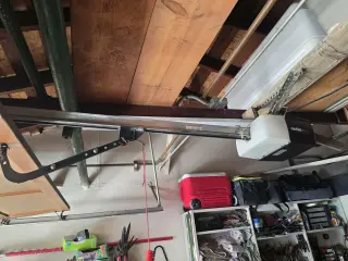 Chamberlain Smart garage door opener / Motor puerta garaje