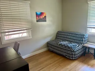 Cozy 2 Bedroom and 1 Bathroom