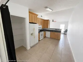 2/2 duplex located in the highly sought-after East Orlando area.
