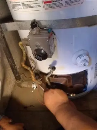 Reparacion e instalacion de boiler/calentador de agua.