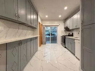 DEPARTAMENTO CON BASEMENT  – WOODHAVEN, NY