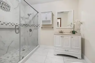 Rento Efficiency Amueblado