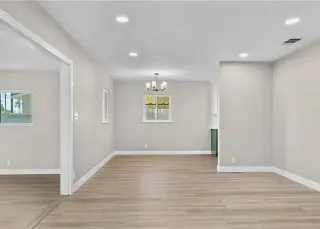 Welcome to 208 N Bromley Ave