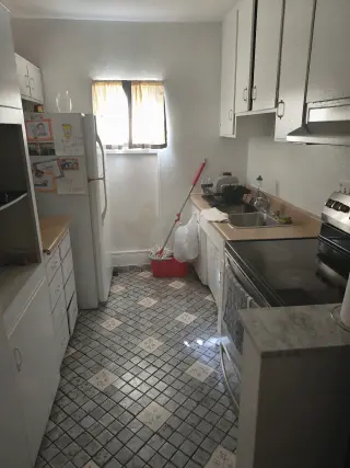 Compartir apartamento de 1 recamara muy amplio y limpio