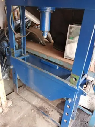 Torno pesado y prensa Hidr.