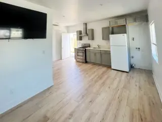 Modern 2BD ADU with New Kitchen, Hardwood Floors & In-Unit Laundry