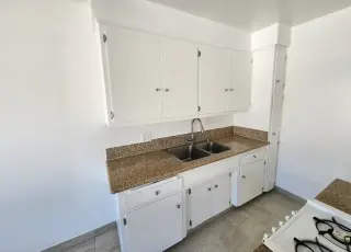 Freshly Updated 1-Bedroom Apartment – Available Now! Gardena, CA