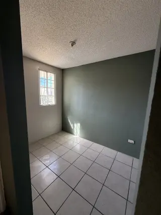 Casa en privada con acceso restringido, zona tranquila