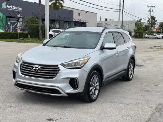 🚘 2017 Hyundai Santa Fe – $7,500 CASH ¡3 Filas de Asientos! 🇨🇺✈️