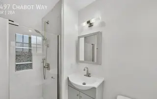 Casa en alquiler de 2 dormitorios y 1 baño en San Jose.