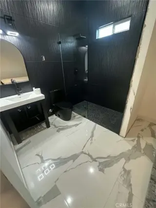 HERMOSO CASA DE INVITADO DE 1 DORMITORIO EN ALQUILER - RIVERSIDE, CA