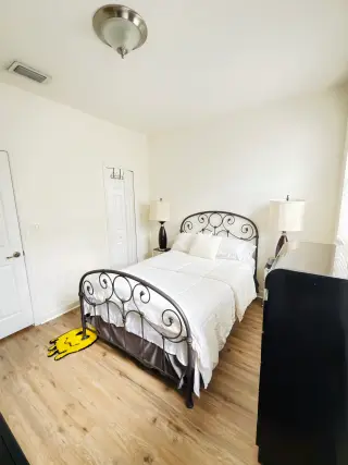 Cómoda habitación en Doral – Lista para Mudarse
