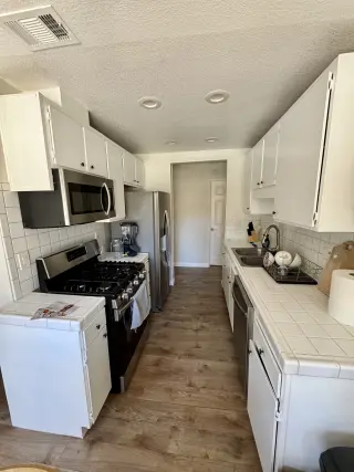 1 bed 1 bath Condo Rent