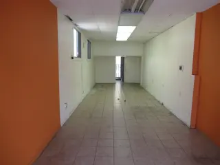 South Gate Local Comercial $1200 por mes - 450p2