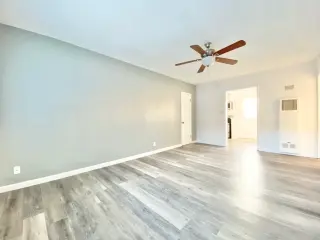 FULLY RENOVATED TRENDY STUDIO WITH DINING AREA. AMAZING K-TOWN LOCATION! POOL!