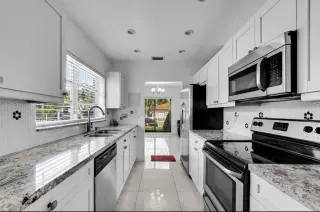 Casa  3/1.5 cerca aeropuerto coral Gables fl