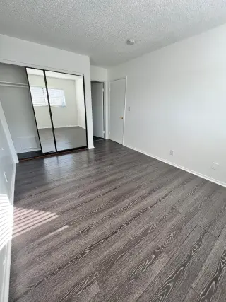 Trendy & Beautifully Renovated 1 Bed / 1 Bath in the Heart of Koreatown