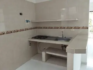 ARRIENDO APARTAMENTO TERCER PISO $800.000