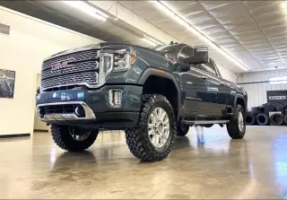 2025 GMC Sierra 2500HD Denali HD Crew Cab – Premium Luxury Heavy-Duty Truck!