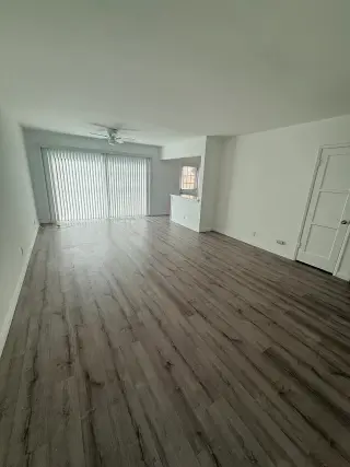 Se busca nuevo inquilino .....Lakewood, CA