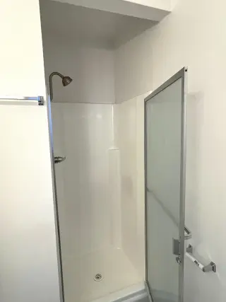MOVE - IN SPECIAL Fully Renovated Studio in Prime Los Angeles Location