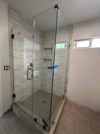 Illusion Glass & Windows