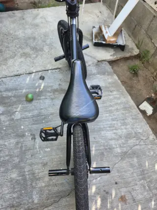 Bike mongoose mode 270 20"