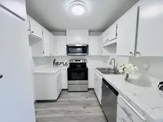 Amplio apartamento de 2 habitaciones / 2 baños, 1,00 pies² en West Torrance!