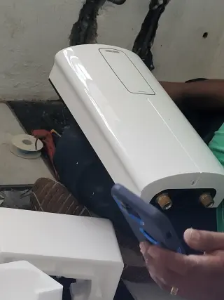 Servicios de Plomería 24/7 - Rápido y Confiable