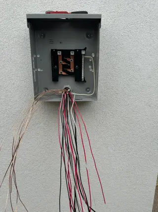 Electricista experimentado por todo los Angeles