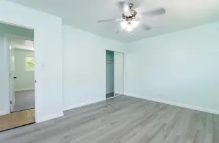 BELL GARDENS Se renta casa duplex muy amplia,de aproximadamente 1150 pies