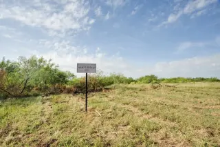 11 acres Clay County | $5,500 de enganche | $1,188/mes | 10 min de Wichita Falls