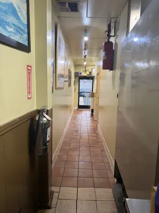 Se vende restaurante salvadoreño