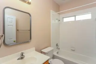 Casa en alquiler de 2 dormitorios y 1 baño