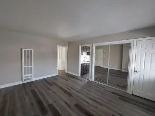 very cozy and beautiful 1 Bedroom 1 Bathroom available for immediate move in