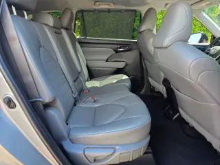 2022 Highlander XLE SUV
